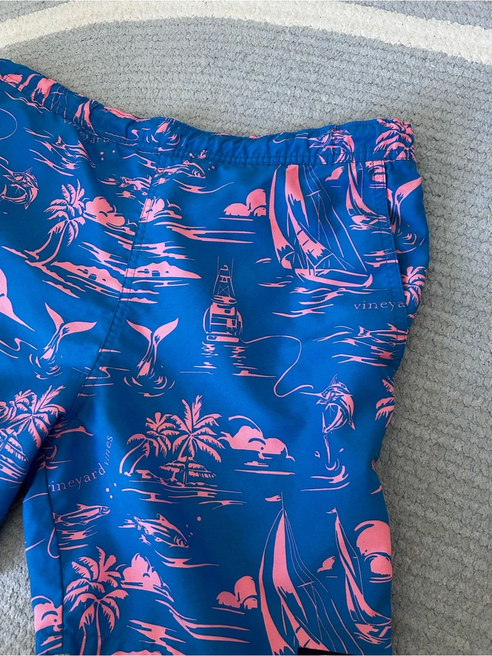 Vineyard Vines size 18 boys XL swimsuit linerless blue with pink boats